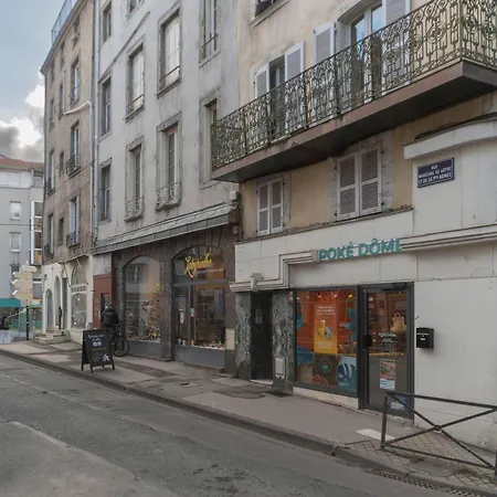 Le Maréchal - Cœur De Avec Vue